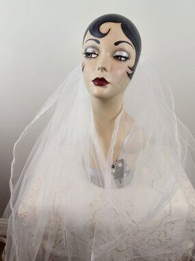 Vintage White Tulle Double Layer Wedding Bridal Veil w/ White Roses Rhinestones